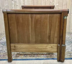 Lit bateau empire du XIXème en merisier - Literie: 1m82x98cm