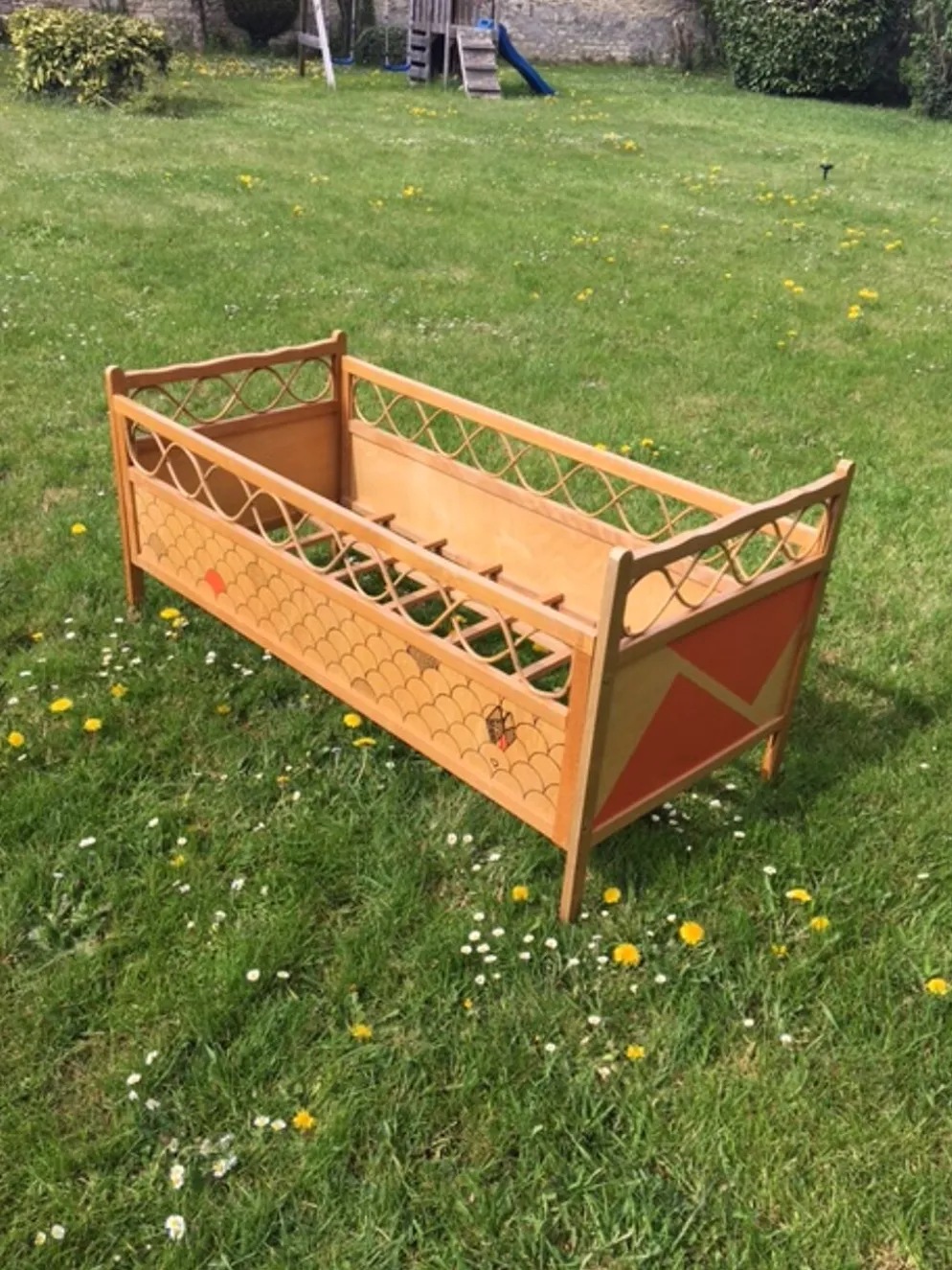 Lit bébé bois et rotin