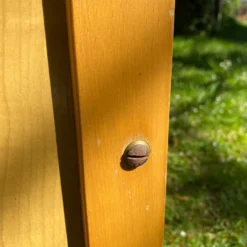 Lit bébé en bois et rotin, années 60