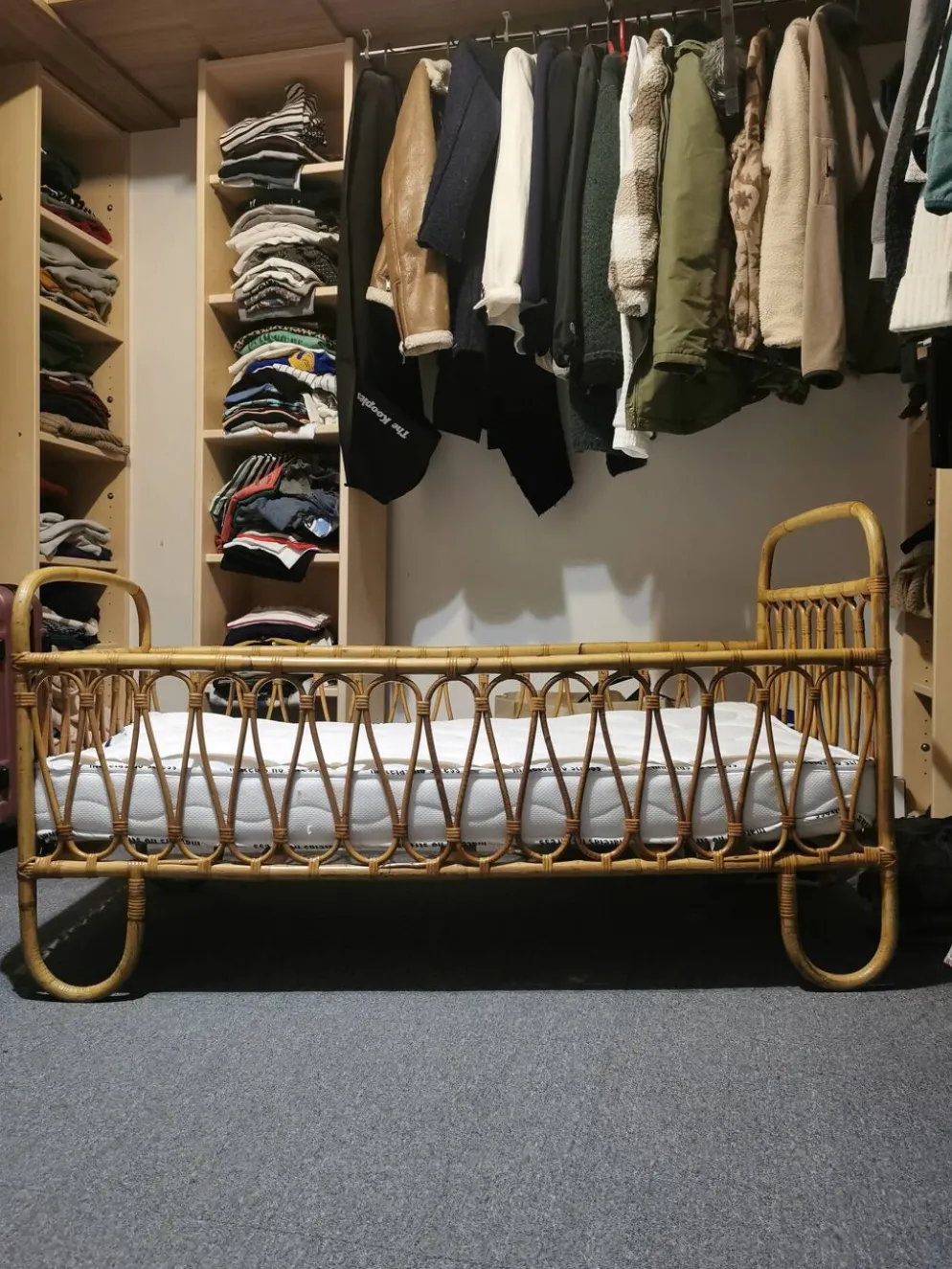 Lit bébé en rotin + matelas bambou sur mesure