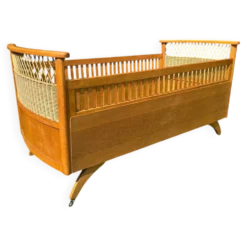 Lit bébé vintage