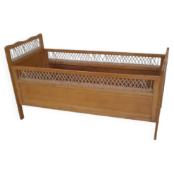 Lit bébé vintage bois et rotin année 60 enfant