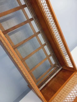 Lit bébé vintage en bois de chêne et rotin des années 60