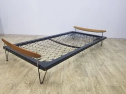 Lit, conçu par Fred Ruf pour Wohnbedarf, Suisse, années 1950.