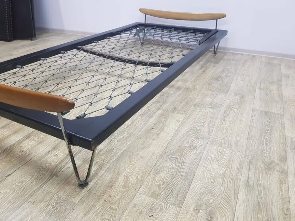 Lit, conçu par Fred Ruf pour Wohnbedarf, Suisse, années 1950.