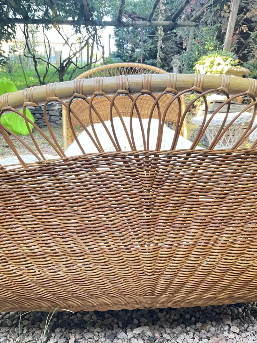Lit corbeille enfant en rotin seventies