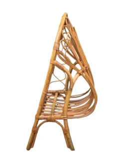 Lit corbeille en rotin pour enfant 1960