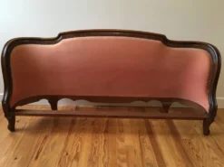 Lit corbeille Louis XV velours rose 140 x 190