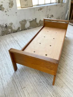 Lit daybed L06A en orme massif Chapo