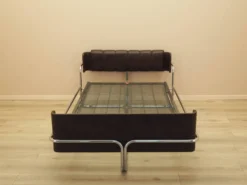Lit de chambre, design italien, années 1980, production : Italie