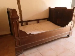 Lit de coin début XIXe