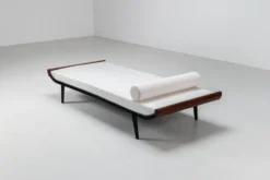 Lit de jour Cléopâtre de Dick Cordemeijer pour Auping en tissu blanc, Pays-Bas, 1954.