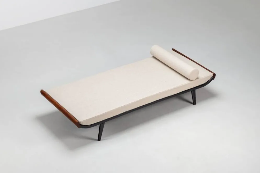Lit de jour Cléopâtre de Dick Cordemeijer pour Auping en laine, Pays-Bas, 1954.