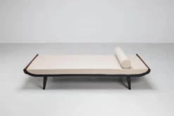 Lit de jour Cléopâtre de Dick Cordemeijer pour Auping en laine, Pays-Bas, 1954.