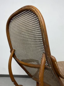 Lit de jour en bois courbé n°2 par Thonet