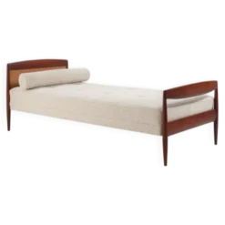 Lit de jour scandinave en teck et en cannage, Danemark 1960