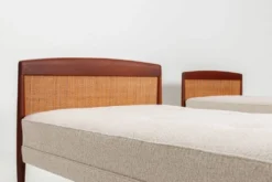 Lit de jour scandinave en teck et en cannage, Danemark 1960