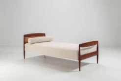 Lit de jour scandinave en teck et en cannage, Danemark 1960