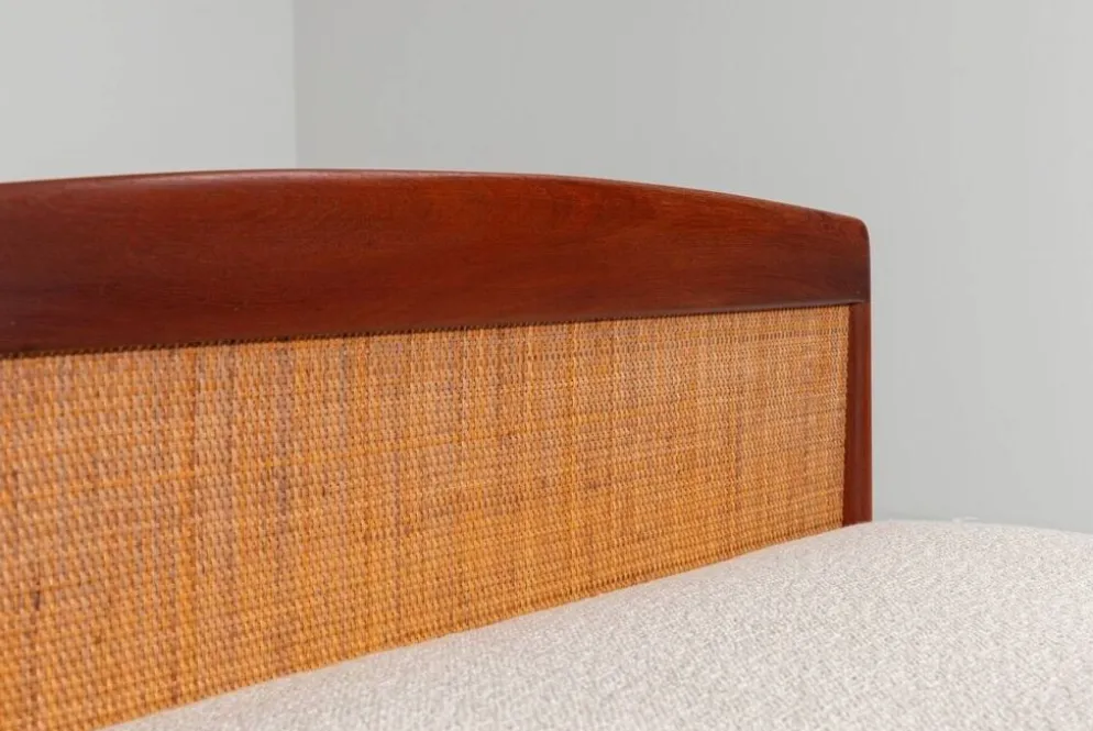 Lit de jour scandinave en teck et en cannage, Danemark 1960