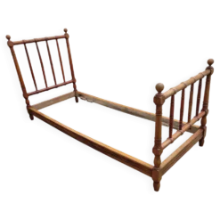 Lit d'enfant ou de repos ancien vintage merisier massif façon bambou