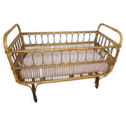 Lit D'enfant vintage en rotin