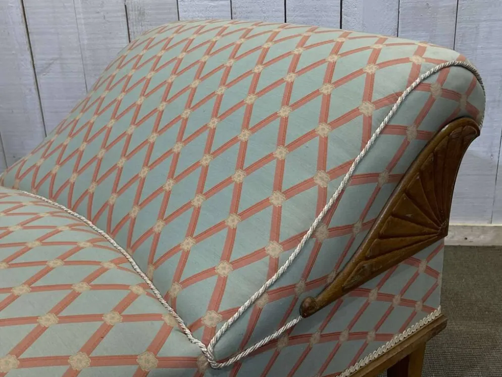 Lit de repos anglais début XXème en chêne, quelques tâches sur le tissu