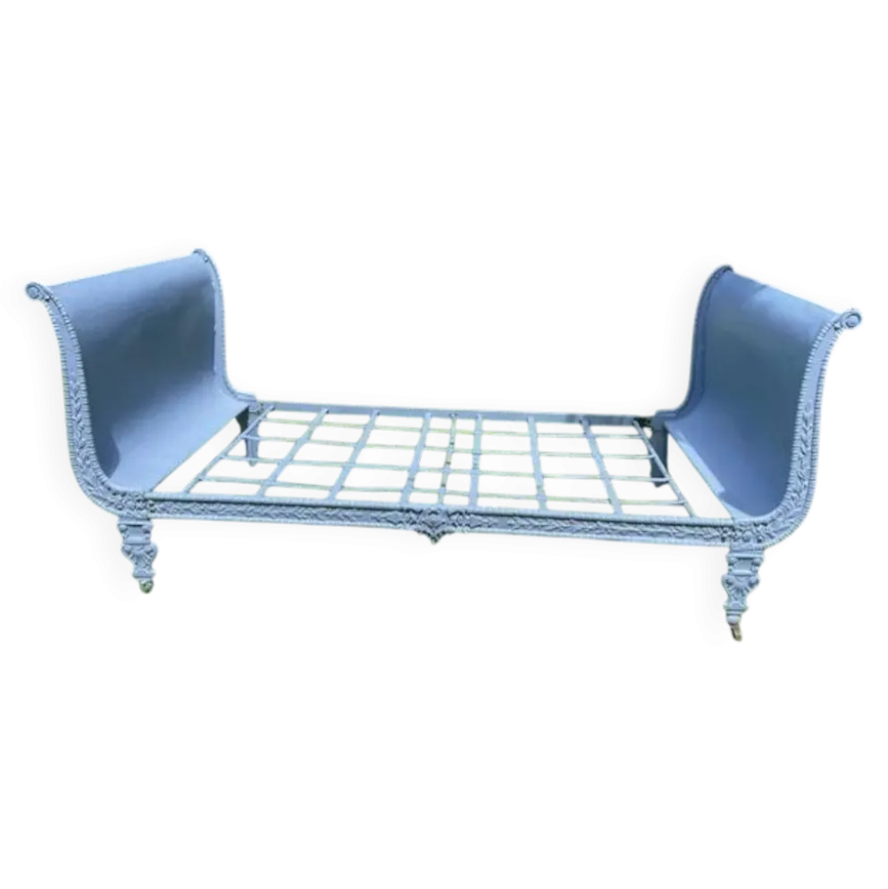 lit de repos banquette en fonte Napoléon III sur roulettes