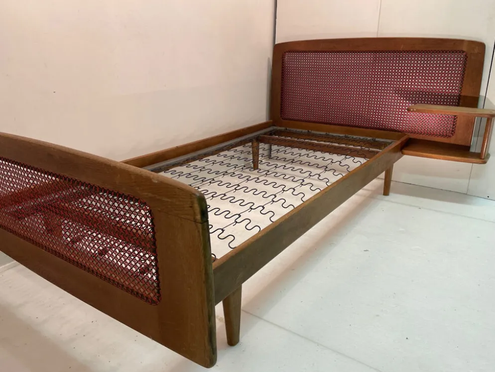 Lit de repos France années 50