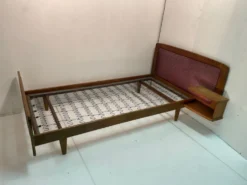 Lit de repos France années 50