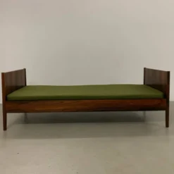 Lit de repos ou lit danois en palissandre, années 1960