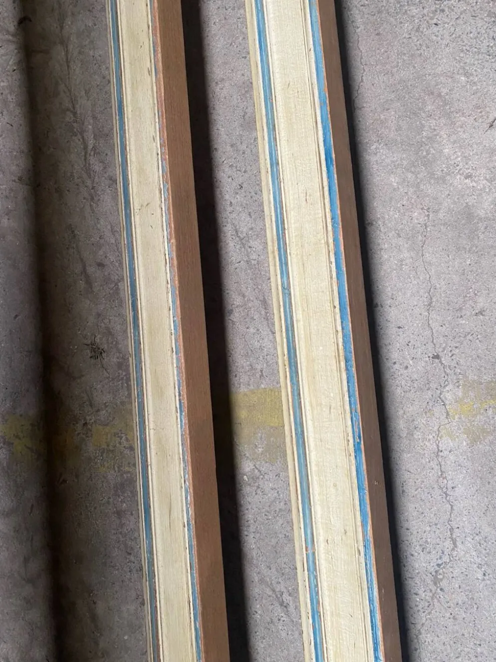 Lit de style Directoire en hêtre patiné XX siècle