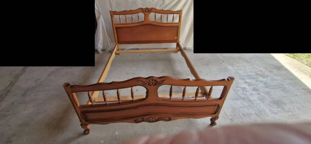 Lit 140 de style en bois massif