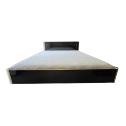 Lit double laqué noir et laiton, Maison Roméo Paris, années 1970