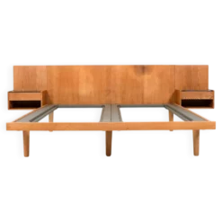 Lit double par Hans J. Wegner pour Getama, années 1960.