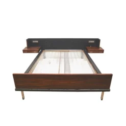 Lit double vintage avec tables de chevet flottantes et éclairage des années 60