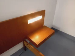 Lit double vintage style scandinave en teck des années 60 avec chevets