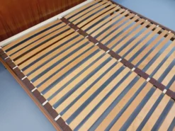 Lit double vintage style scandinave en teck des années 60 avec chevets