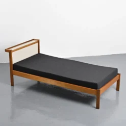 Lit en acajou à système Tigette par André Sornay, vers 1960