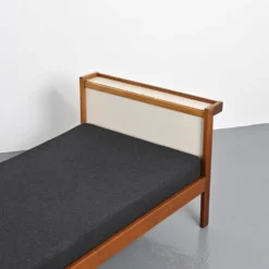 Lit en acajou à système Tigette par André Sornay, vers 1960