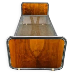 Lit en acier tubulaire Bauhaus avec panneaux en placage de noyer, années 1930