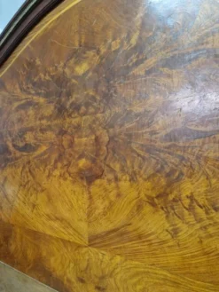 Lit en bois de placage marqueté style Louis XVI, François Linke (1855-1943)
