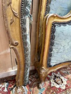 Lit en bois doré et sculpté de style Louis XV signé "Alice Courtois"