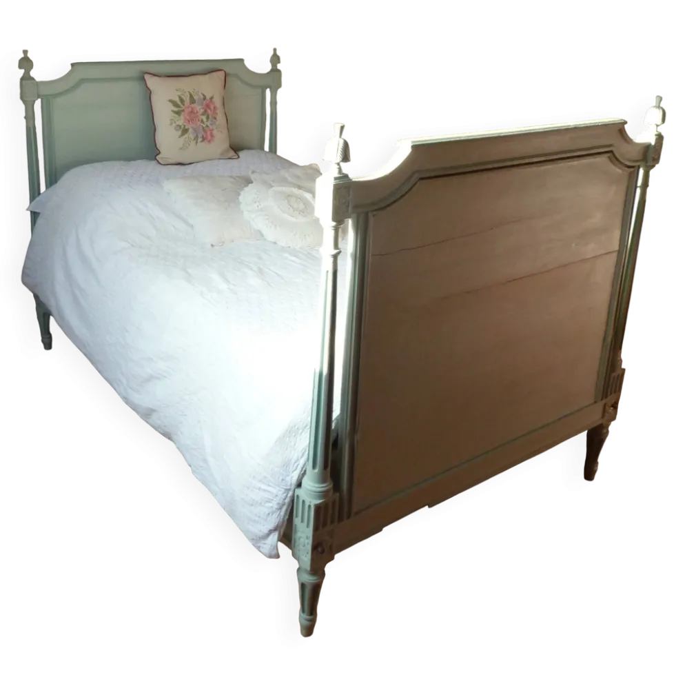 Lit en bois une place - époque Louis XVI