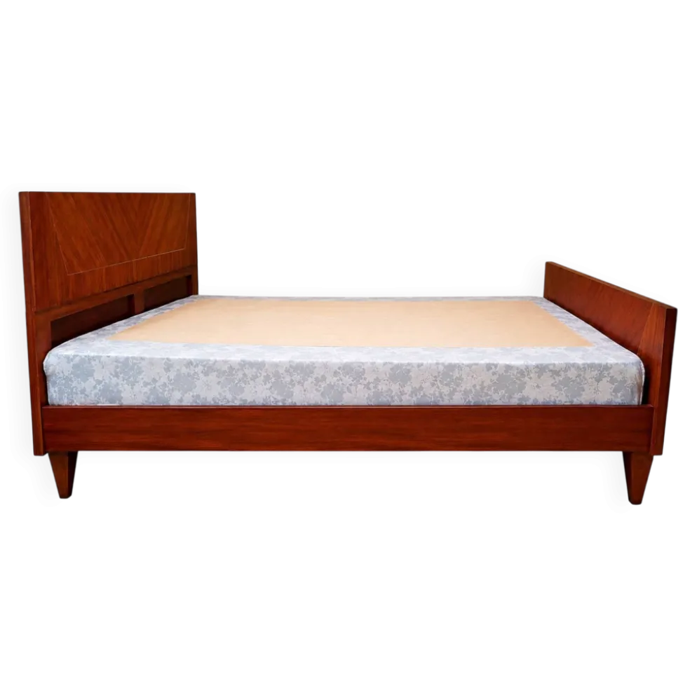 Lit en bois verni avec sommier