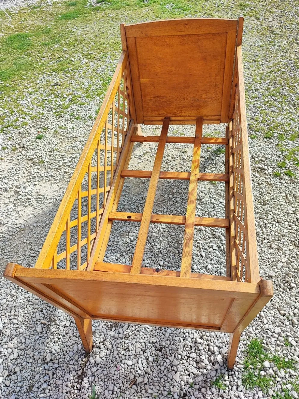 Lit enfant bébé bois vintage