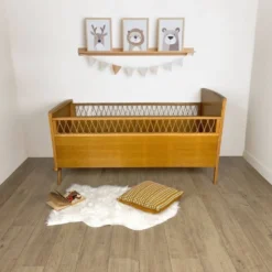Lit enfant bohème bois et rotin années 60
