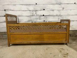 Lit enfant en bois et osier année 50 60