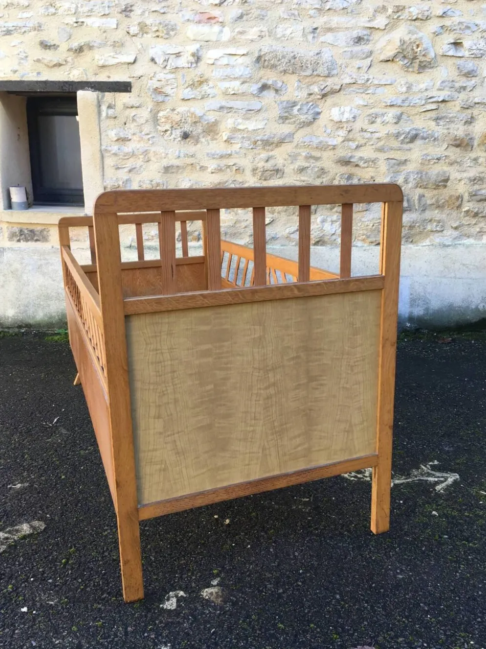 Lit enfant en bois pied compas