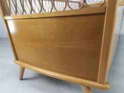 Lit enfant rotin vintage