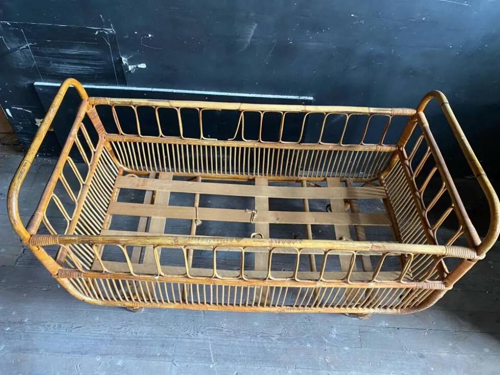 Lit enfant vintage rotin et osier